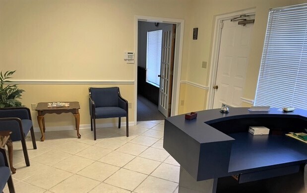 More Photos Of 561 S Duncan Ave, Clearwater Medical For Sale