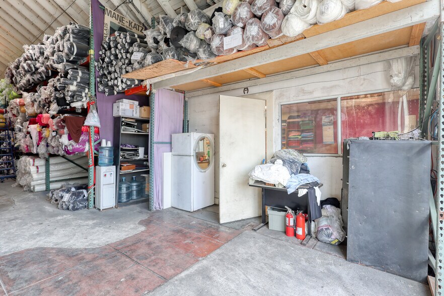 More Photos Of 784 Crocker St, Los Angeles Warehouse For Sale