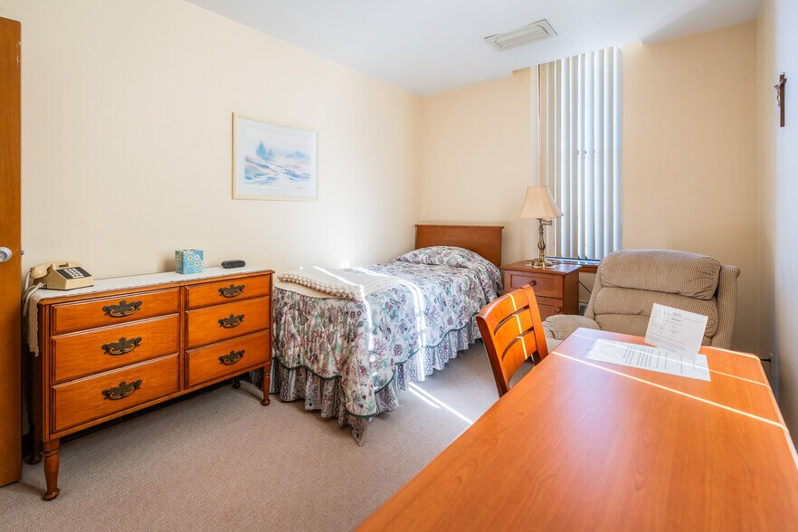 More Photos Of W2658 WI-33, La Crosse Assisted Living For Sale