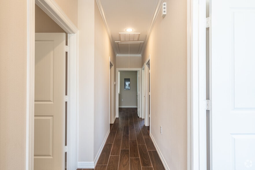 More Photos Of 2743 Smith Ranch Rd, Pearland Medical For Sale