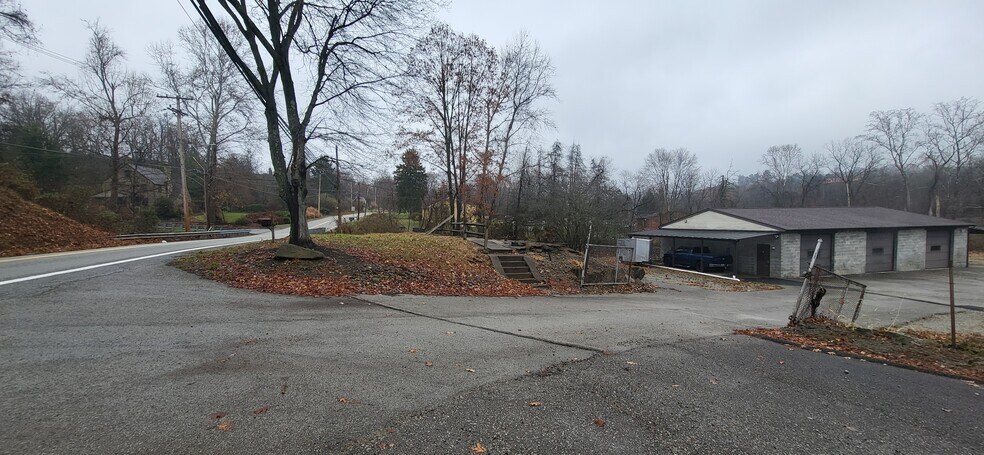 More Photos Of 3400 Leechburg Rd, Pittsburgh Auto Repair For Sale