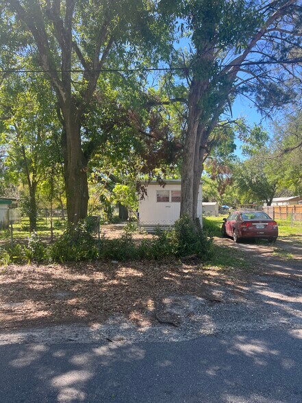 More Photos Of 14702 N 17th St, Lutz Multifamily For Sale