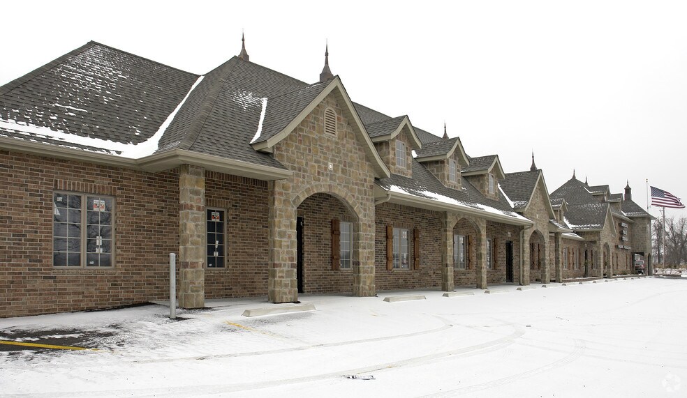 More Photos Of 104-112 White Rock Rd, Billings Office For Lease