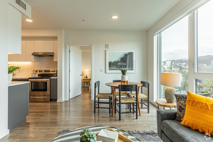 More Photos Of 1378 NW 18th Ave, Portland Apartments For Lease