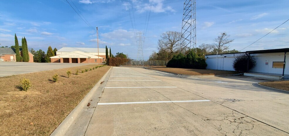 More Photos Of 4890 Raley Rd, Macon-Bibb Medical For Sale