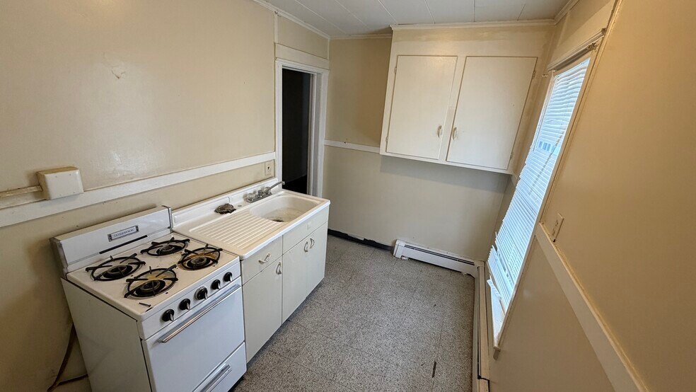 More Photos Of 564 Chili Ave, Rochester Storefront Retail Residential For Sale