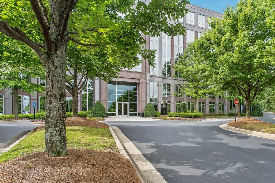 More Photos Of 3097 Satellite Blvd, Duluth Office For Lease