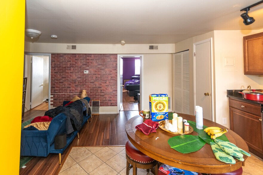 More Photos Of 401-405 S High St, Baltimore Storefront Retail Residential For Sale