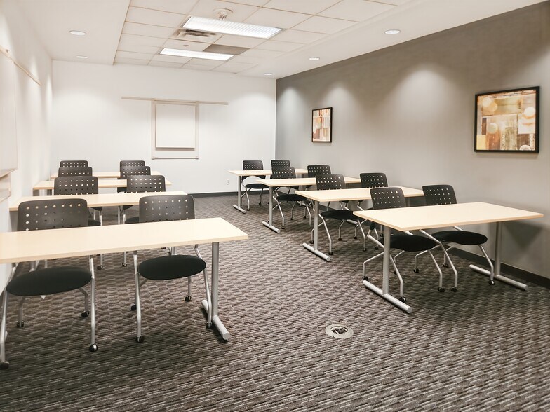 More Photos Of 7760 France Ave S, Bloomington Coworking Space