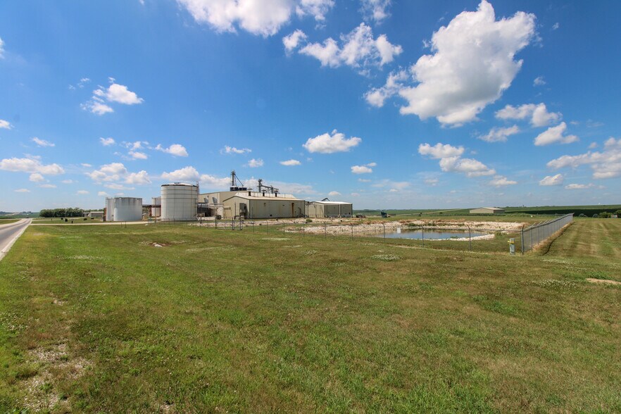 More Photos Of 6059 159th St, Galva Food Processing For Sale