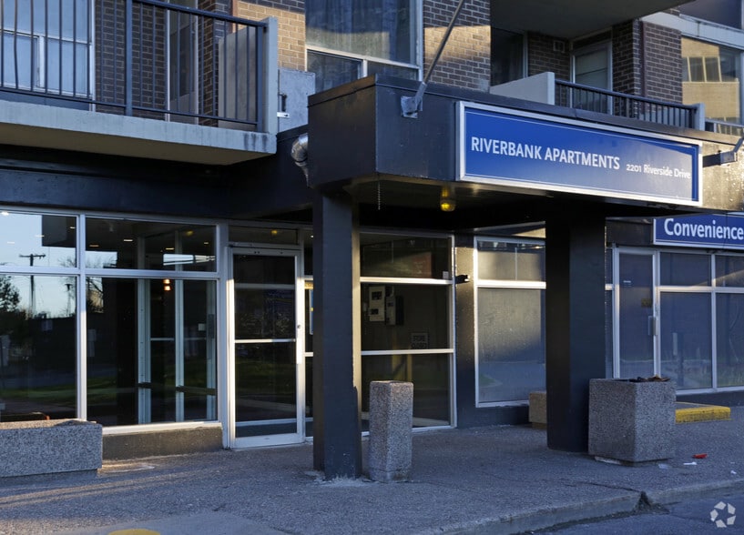More Photos Of 2201 Riverside Dr, Ottawa Apartments For Lease