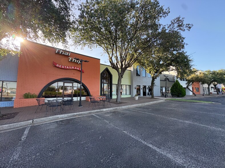 Primary Photo Of 455-499 W Harwood Rd, Hurst Unknown For Lease