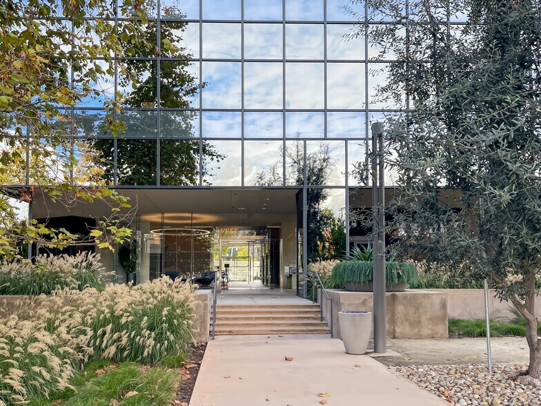More Photos Of 5000 Birch St, Newport Beach Coworking Space