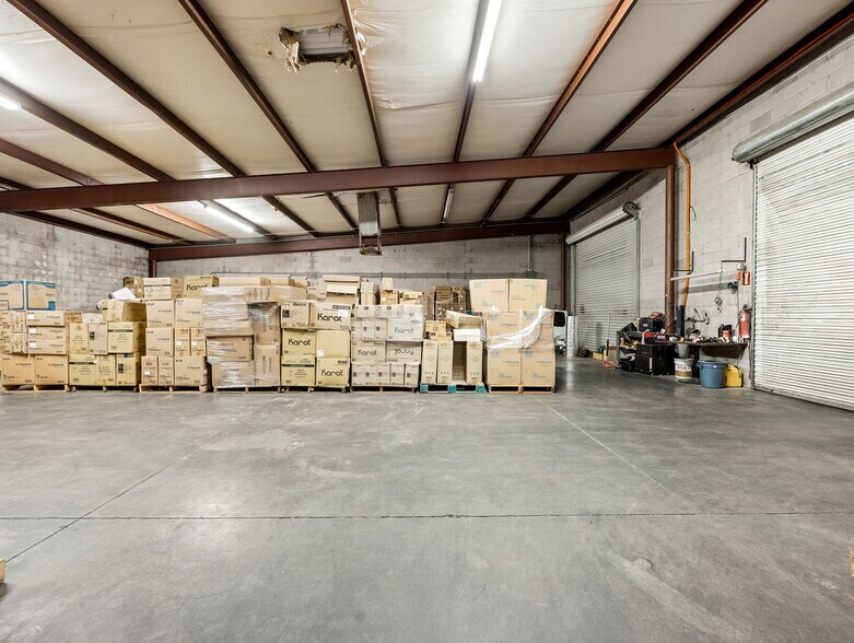 More Photos Of 4239 N 40th Ave, Phoenix Warehouse For Sale
