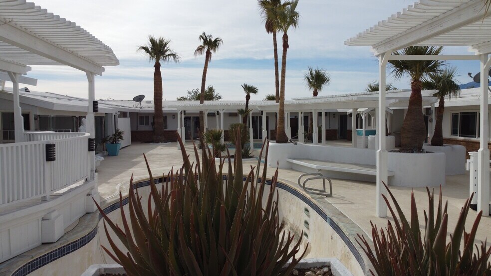 More Photos Of 68055 Club Circle Dr, Desert Hot Springs Hotel For Sale