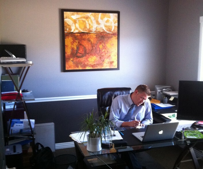 More Photos Of 519-533 W Center St, Pleasant Grove Office For Lease