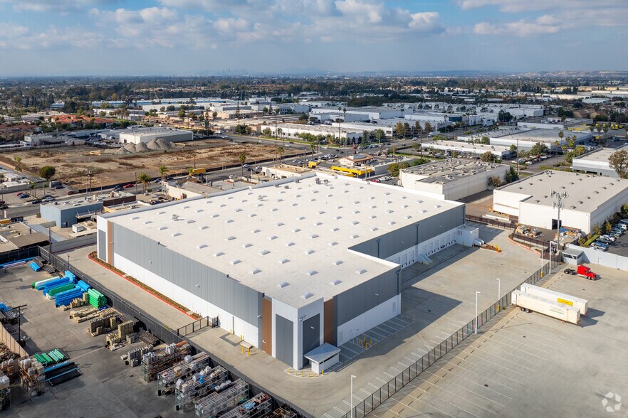 More Photos Of 10840 Norwalk Blvd, Santa Fe Springs Unknown For Lease