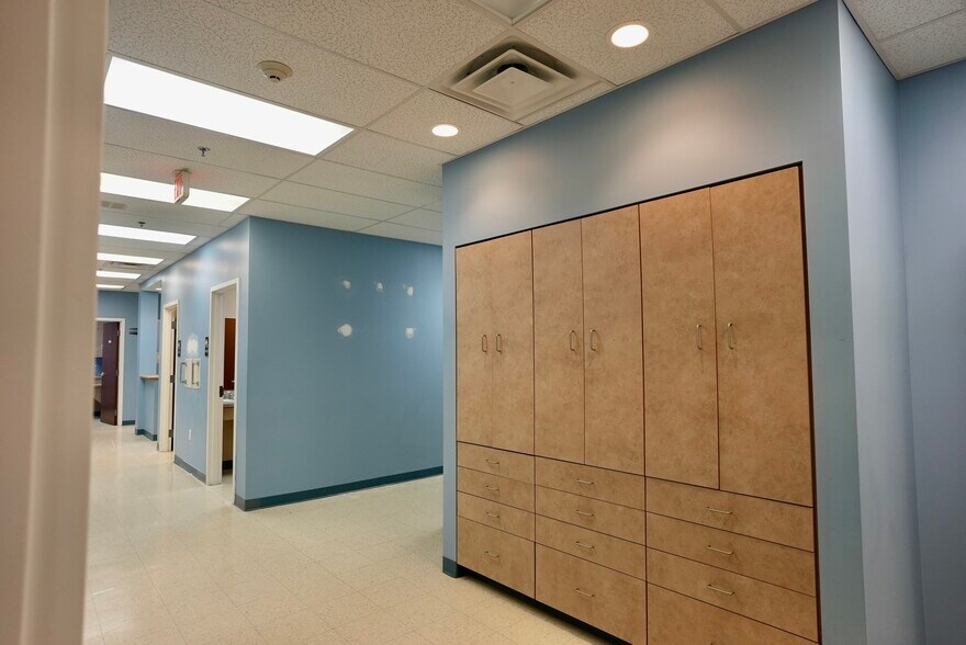 More Photos Of 1340 Belmont St, Brockton Medical For Lease