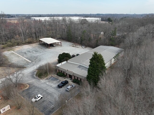 More Photos Of 224 Northeast Dr, Spartanburg Service For Lease