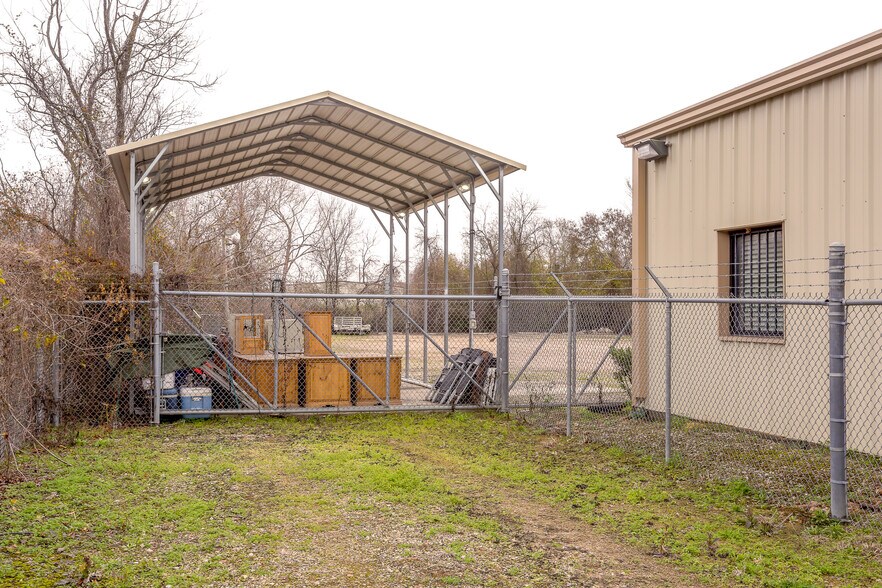 More Photos Of 14410 Mary Jane Ln, Tomball Office For Sale