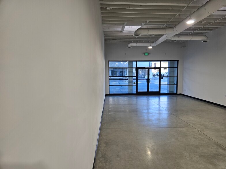 More Photos Of 2490-2498 E Colorado Blvd, Pasadena Storefront For Lease