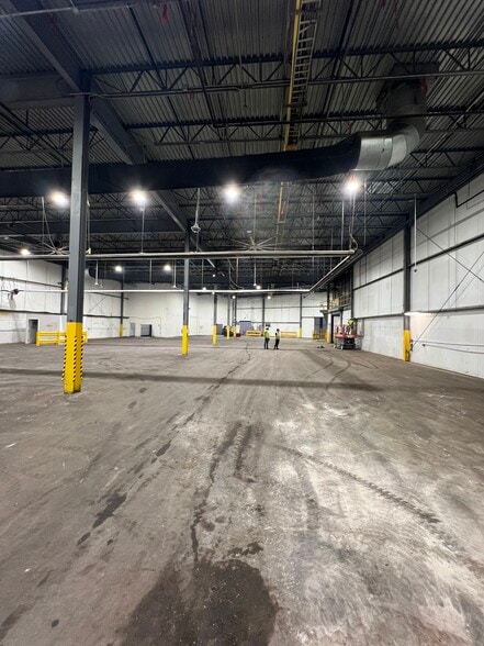 More Photos Of 87 Mill St, Liberty Manufacturing For Sale