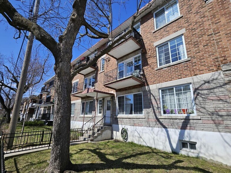 More Photos Of 6545 Av 38E, Montréal Apartments For Sale