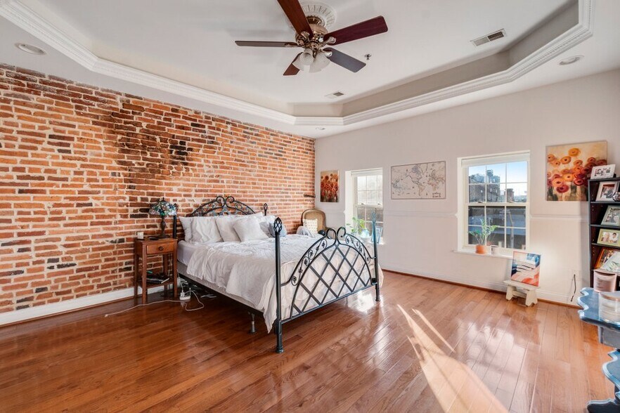 More Photos Of 1133 Light St, Baltimore Storefront Retail Office For Sale