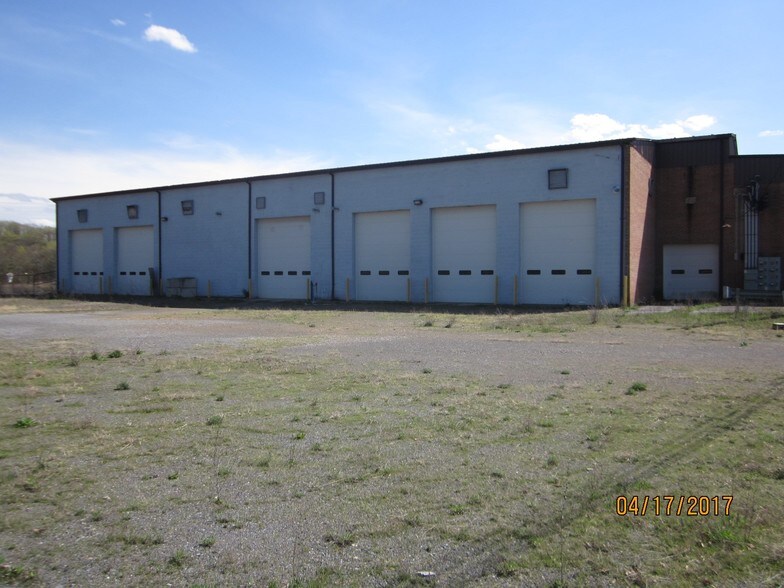 More Photos Of 4307 Valley Rd, Berkeley Springs Truck Terminal For Sale