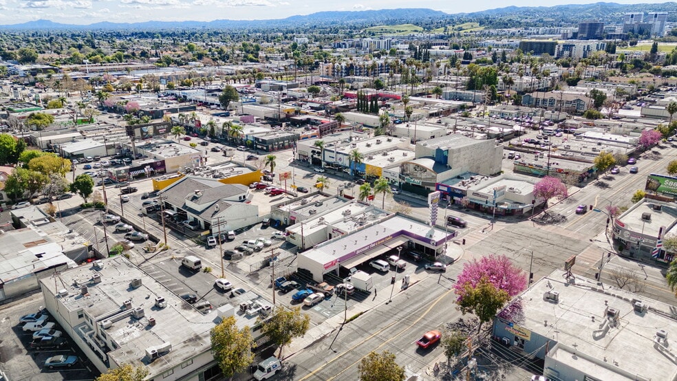 More Photos Of 21627 Sherman Way, Canoga Park Storefront For Sale