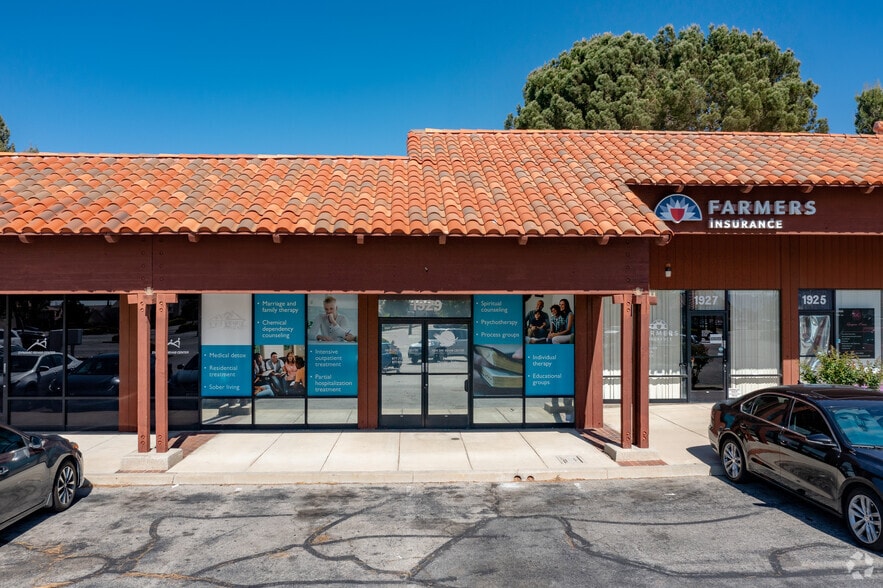 More Photos Of 1915-1989 W Avenue L, Lancaster Unknown For Lease