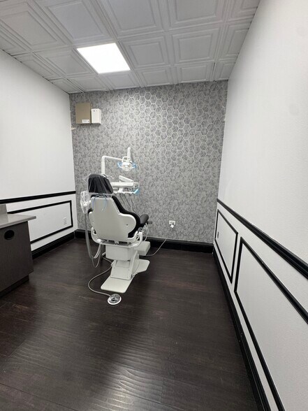 More Photos Of 14368-14370 Whittier Blvd, Whittier Storefront For Lease