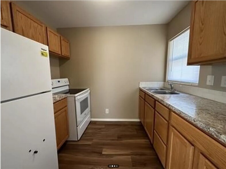 More Photos Of 1645 S Hydraulic St, Wichita Apartments For Sale