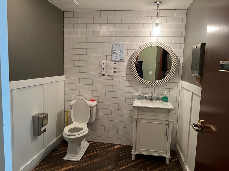 More Photos Of 1700 Lyons Rd, Washington Township Medical For Lease