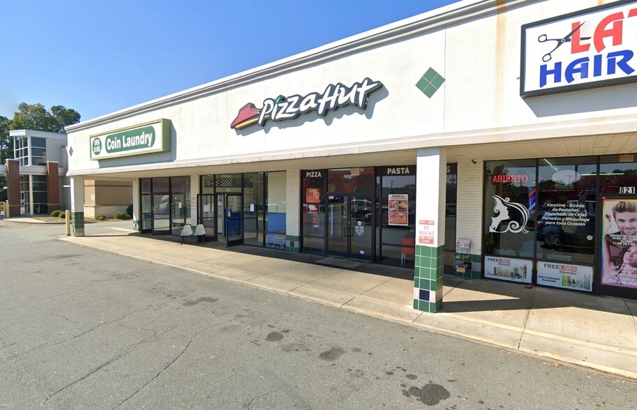 More Photos Of 801-825 Main St, Graham Unknown For Lease