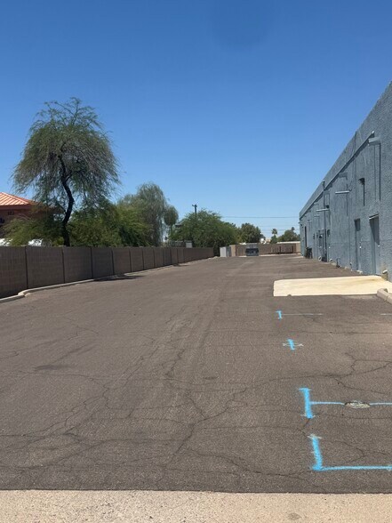 More Photos Of 116 N Lindsay Rd, Mesa Unknown For Lease