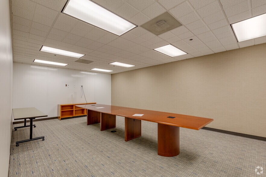 Photo of 25th Floor Ste 2500