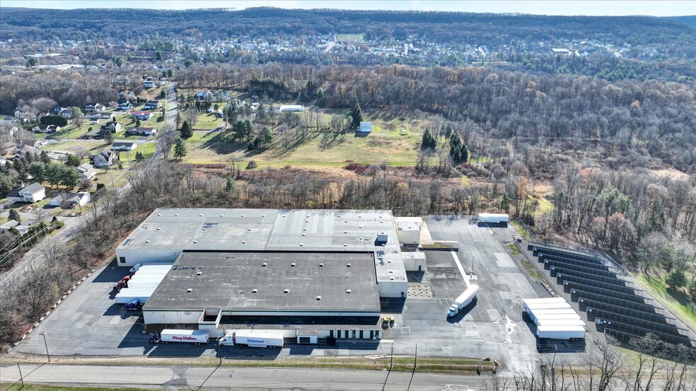Primary Photo Of 190 Walnut Ln, Pottsville Warehouse For Lease