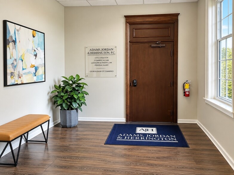 More Photos Of 915 Hill Park, Macon Office For Sale