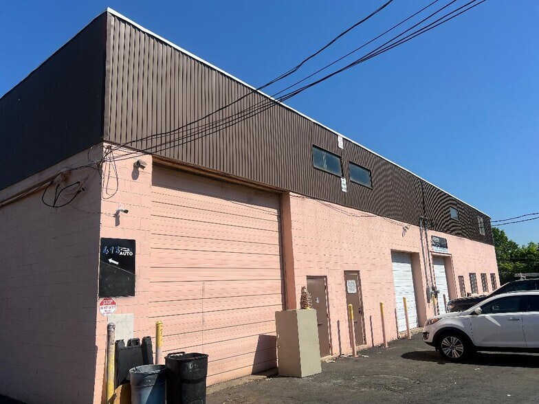 More Photos Of 78 Tomlinson Rd, Huntingdon Valley Warehouse For Lease