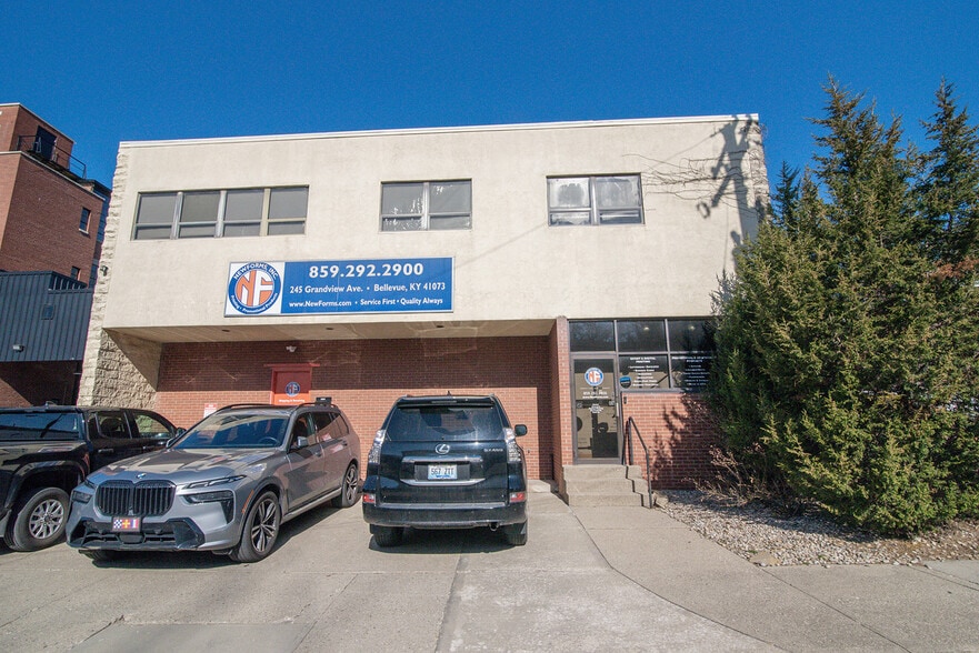 More Photos Of 245 Grandview Ave, Bellevue Light Distribution For Lease