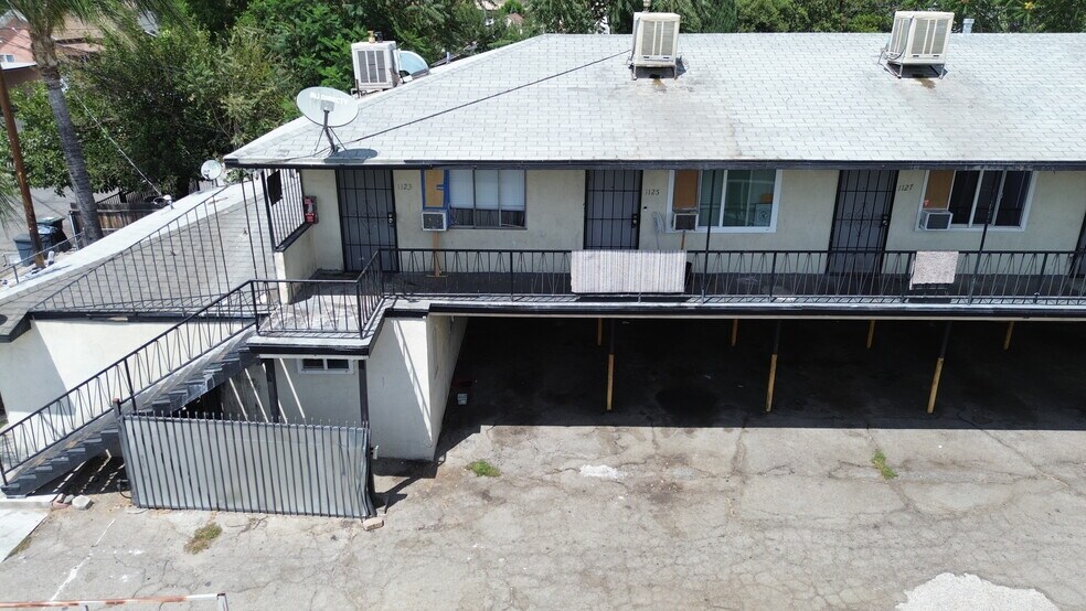 More Photos Of 1137-1139 N Mayfield Ave, San Bernardino Apartments For Sale
