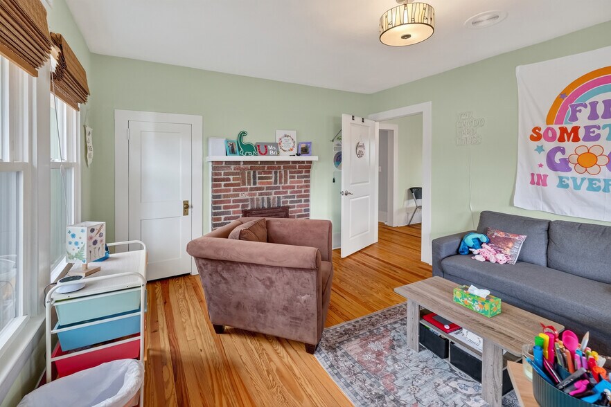 More Photos Of 402 W Main St, Williamston Medical For Sale