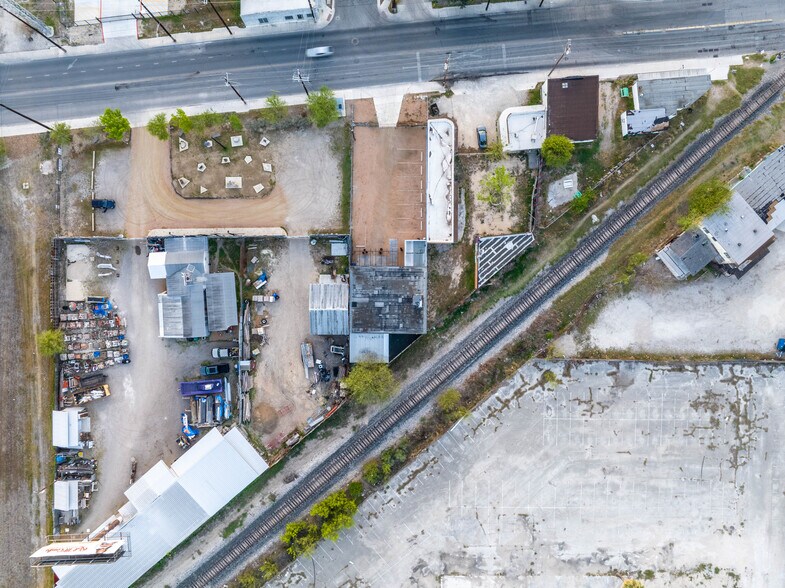 More Photos Of 1001 Roosevelt Ave, San Antonio Land For Sale