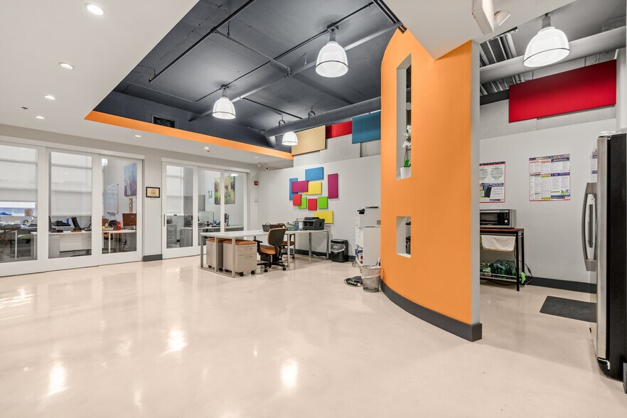 More Photos Of 1430 S Dixie Hwy, Coral Gables Office For Sale