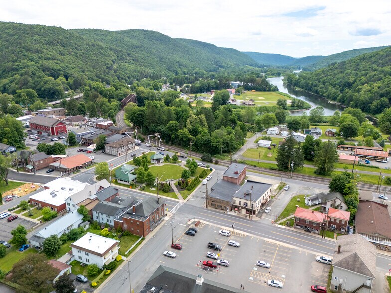 More Photos Of 23 E Main St, Hancock Restaurant For Sale