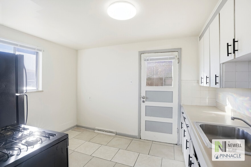 More Photos Of 7515 W 8th Pl, Lakewood Apartments For Sale