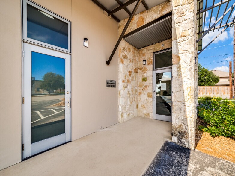 More Photos Of 109 Enterprise Pky, Boerne Office For Sale