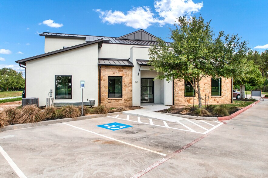 Primary Photo Of 9070 Gleannloch Forest Dr, Spring Medical For Lease