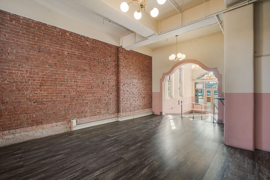 More Photos Of 2731 Beverly Blvd, Los Angeles Apartments For Sale